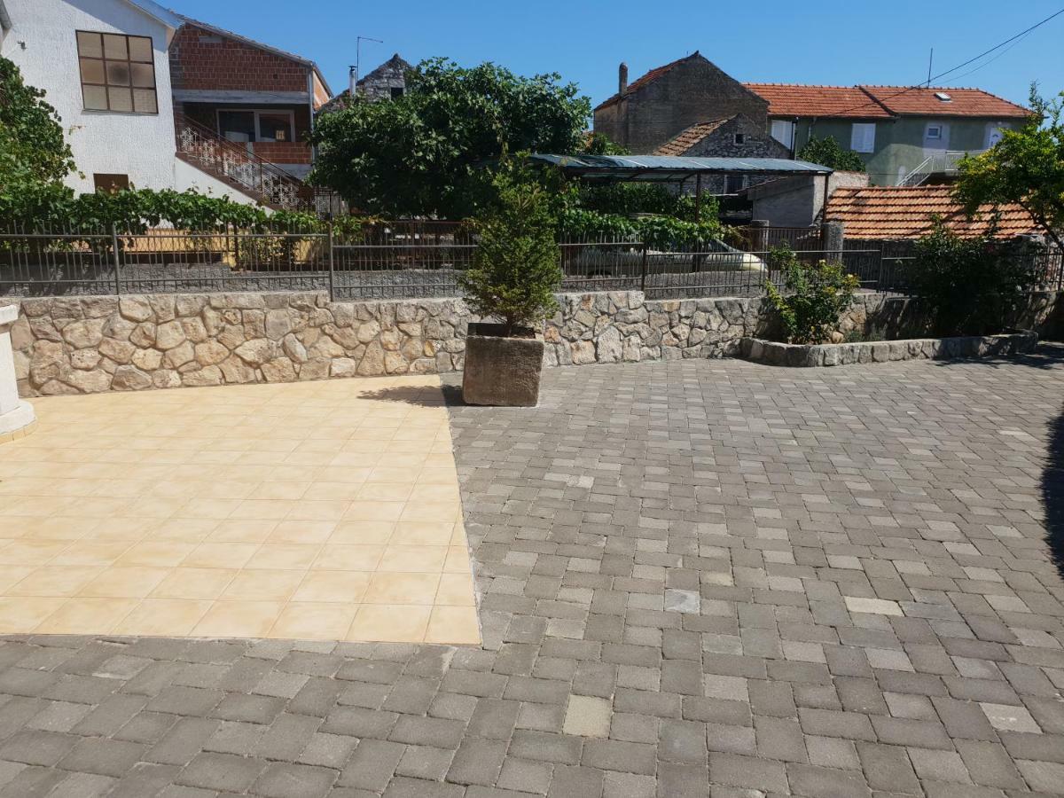 Apartments Petrović Pirovac Zewnętrze zdjęcie