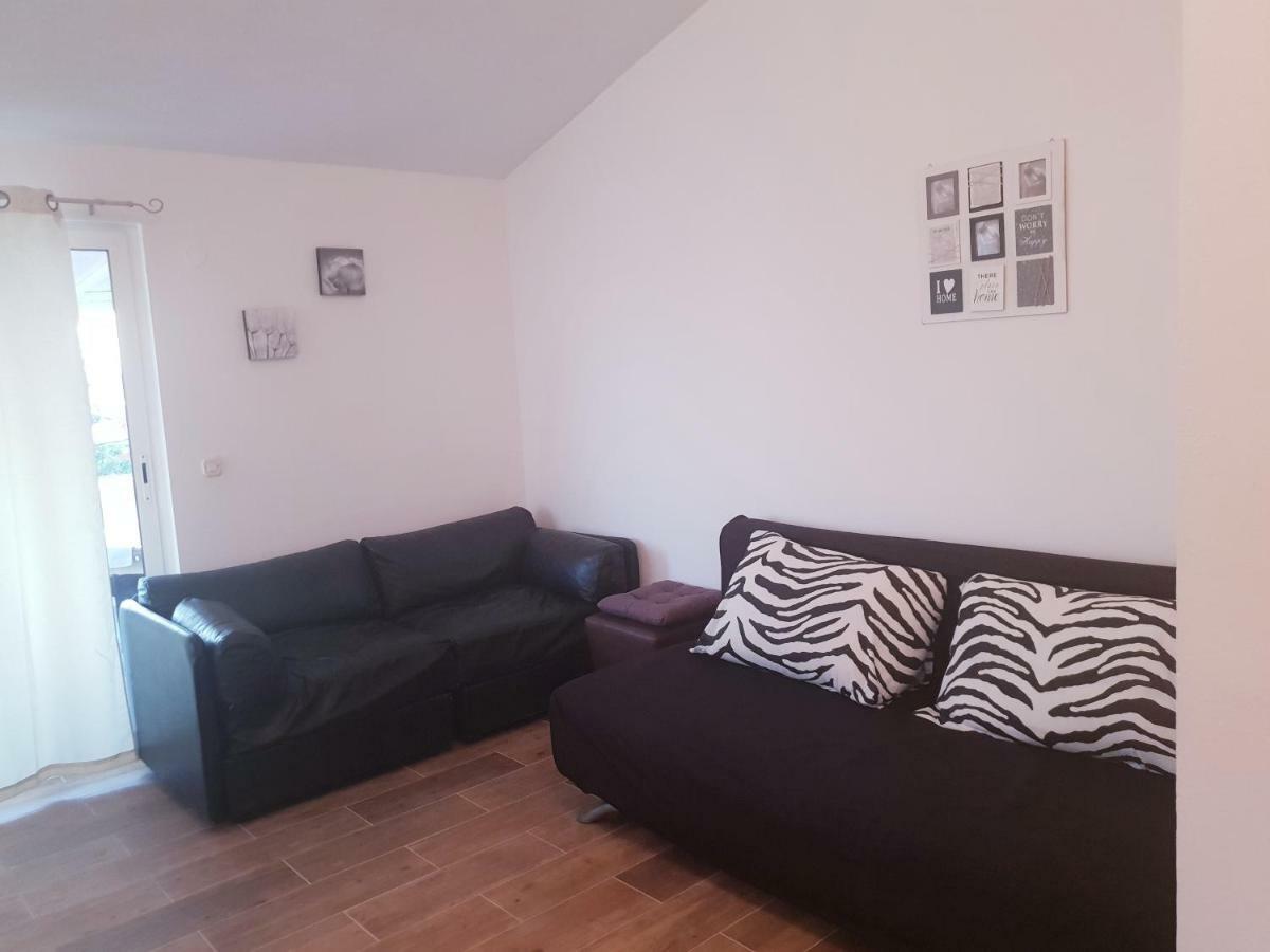 Apartments Petrović Pirovac Zewnętrze zdjęcie